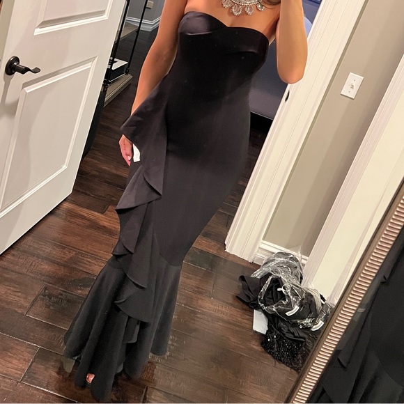 Dress the Population Paris Ruffle Strapless Mermaid Gown (like NEW!) - Picture 2 of 4